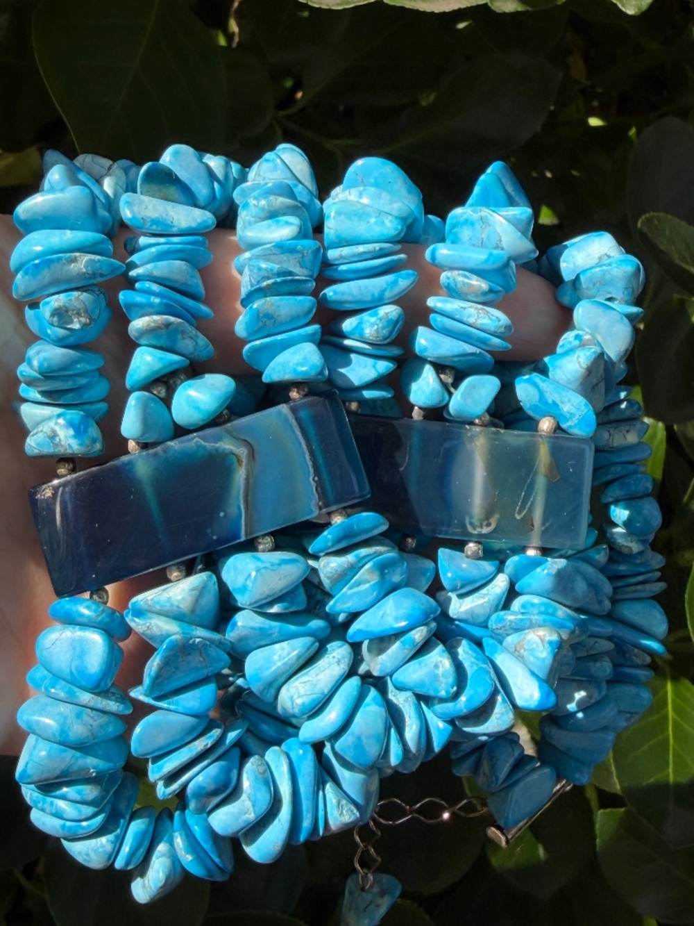 VINTAGE MULTISTRING VIVID BLUE LAZURITE & BANDED AGATE COLLAR STATEMENT NECKLACE
